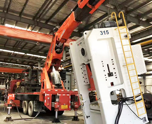 大城县提升工作效率，选择优质折臂吊租赁服务